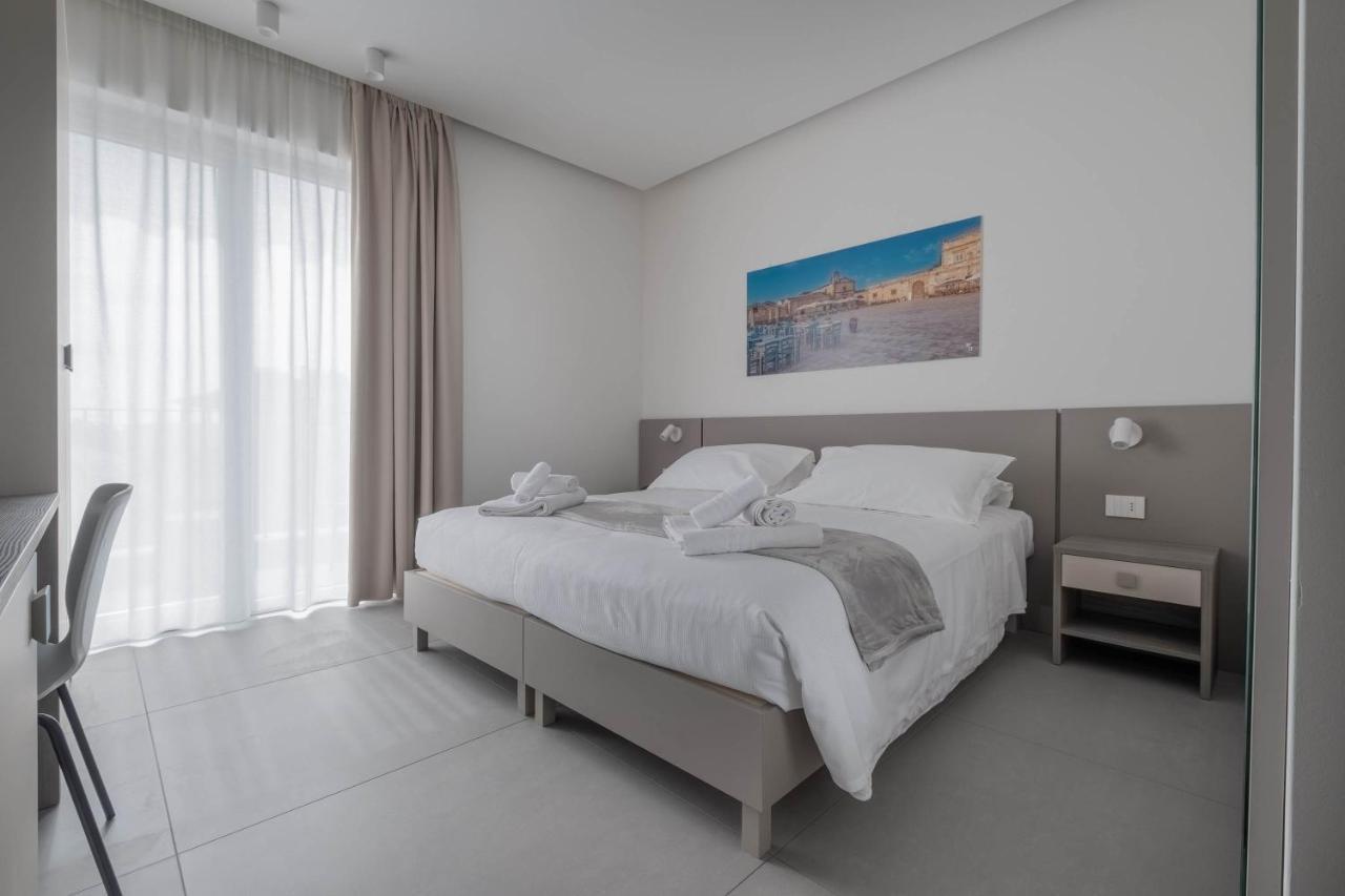 Hotel 1921 Pozzallo Ngoại thất bức ảnh