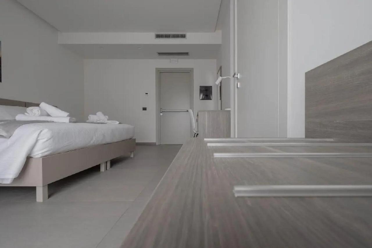 Hotel 1921 Pozzallo Ngoại thất bức ảnh