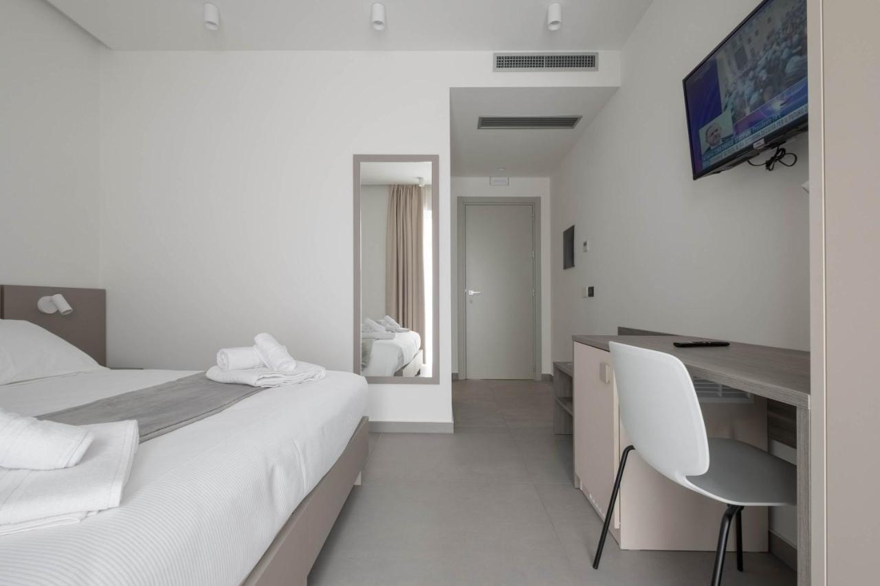 Hotel 1921 Pozzallo Ngoại thất bức ảnh